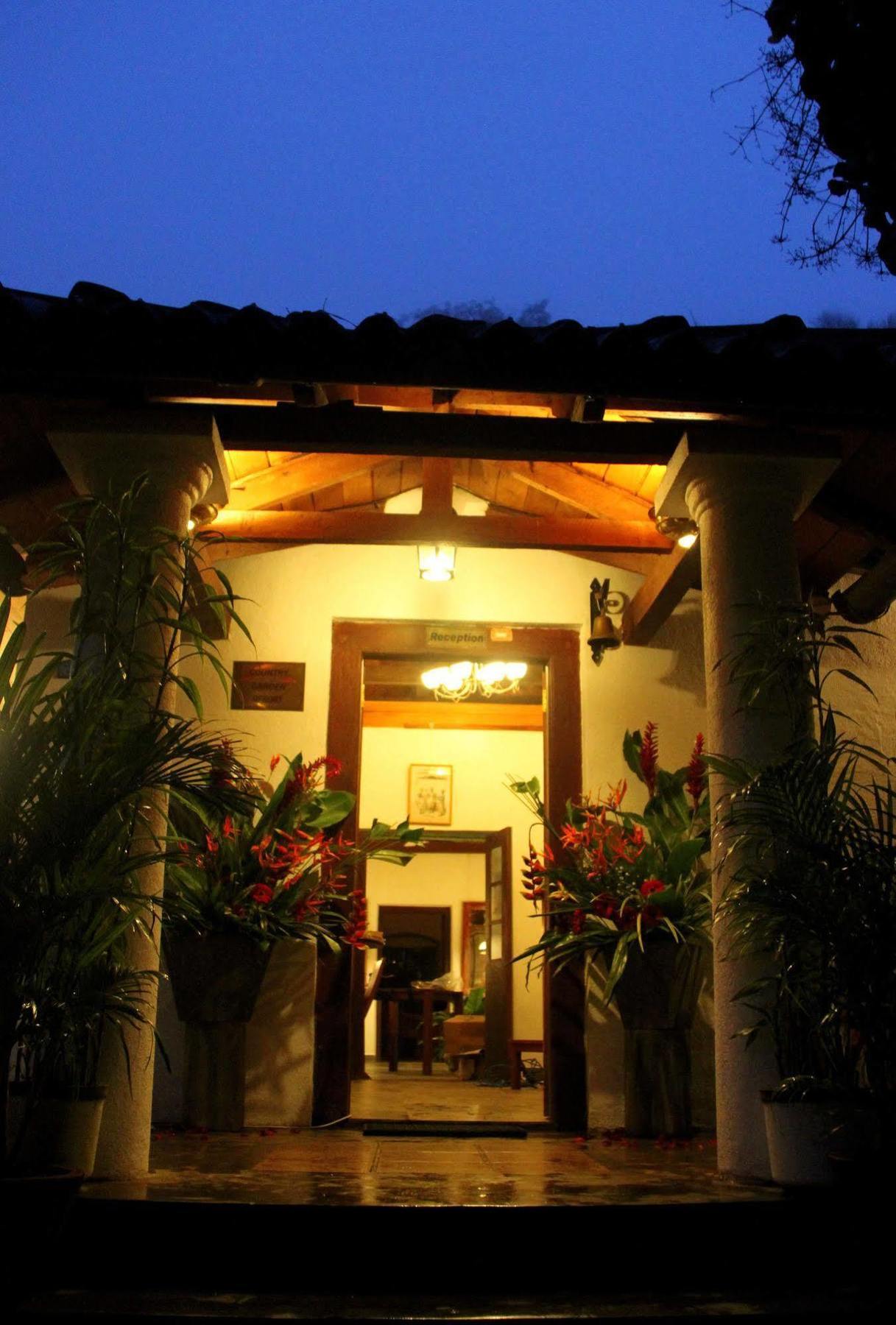 Athulya Villas Kandy Extérieur photo